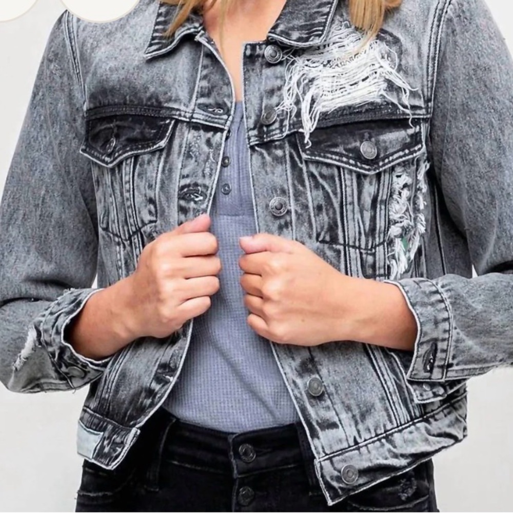 Vervet By Flying Monkey - Kimber Distressed Patched Denim Jacket